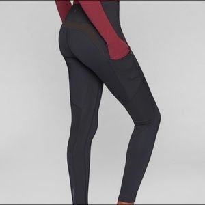 Athleta High Traverse Tight - fleece